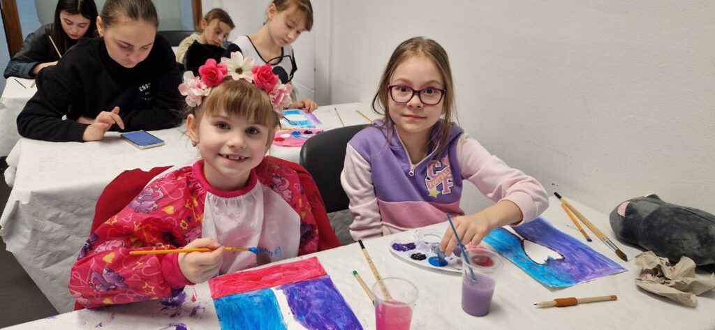 photo_5251402933558439331_y