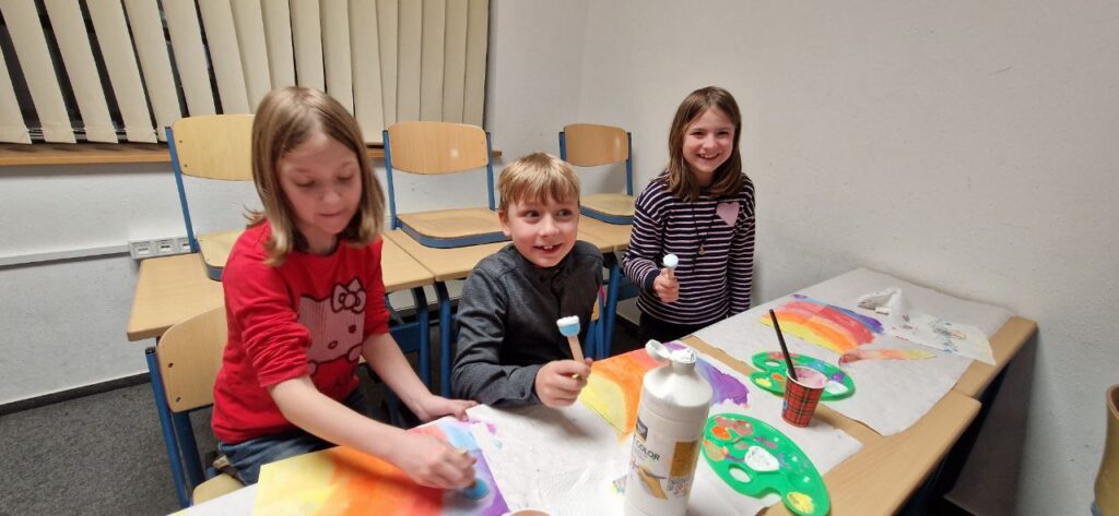 photo_5251640939171146257_y